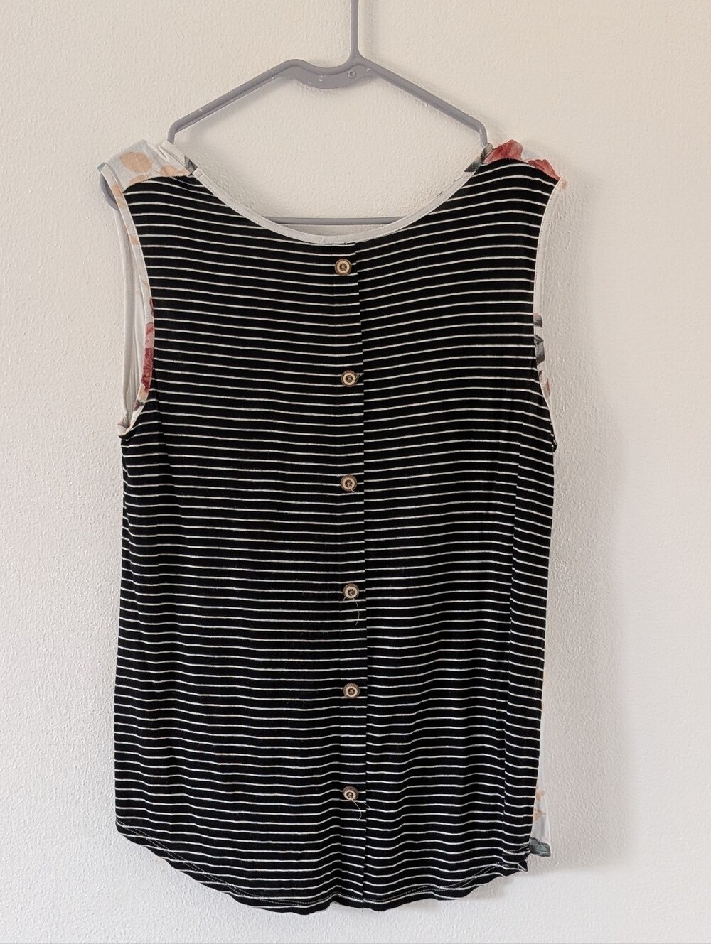 Multi Pattern Tank - Picture 2 of 2